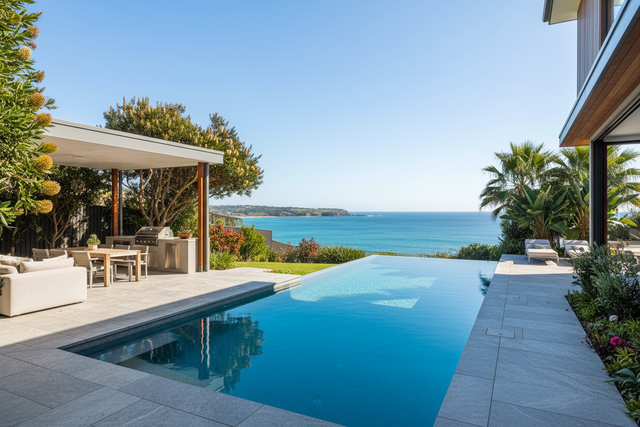 Pool servicing in Shell Cove